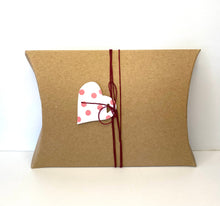 Load image into Gallery viewer, Sweet Heart Box
