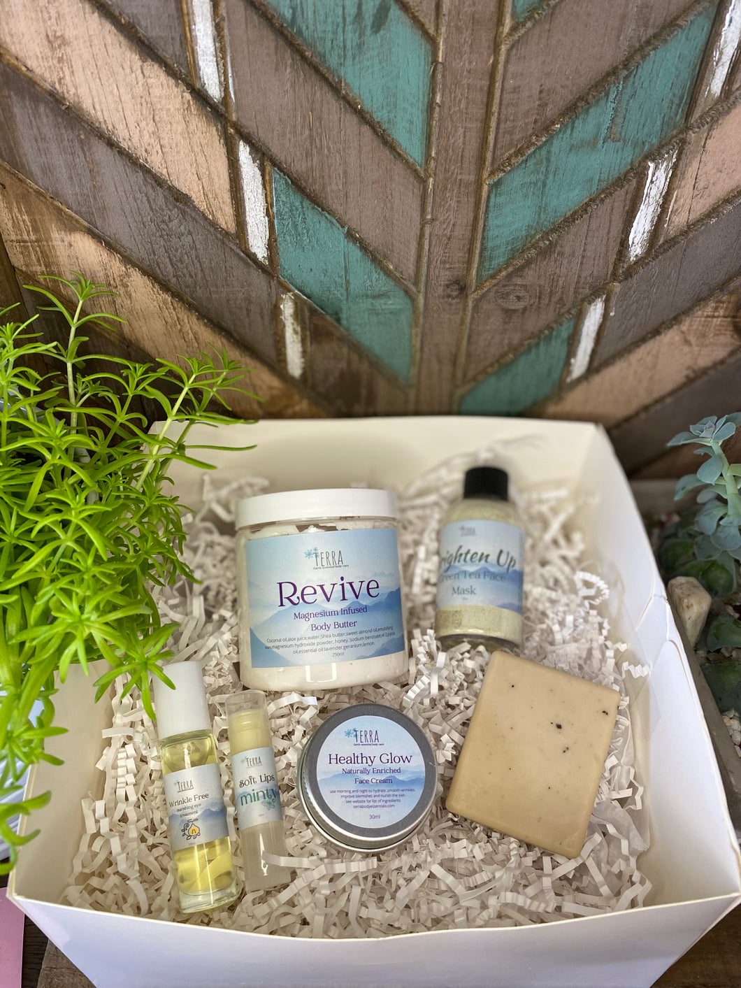 The Essentials Gift Box